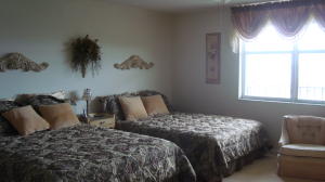 LAKE HARBOUR TOWERS EAST - Residential