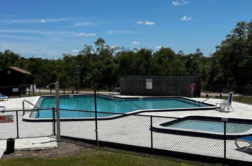 Indian Hammock Hunt & Rid - Land