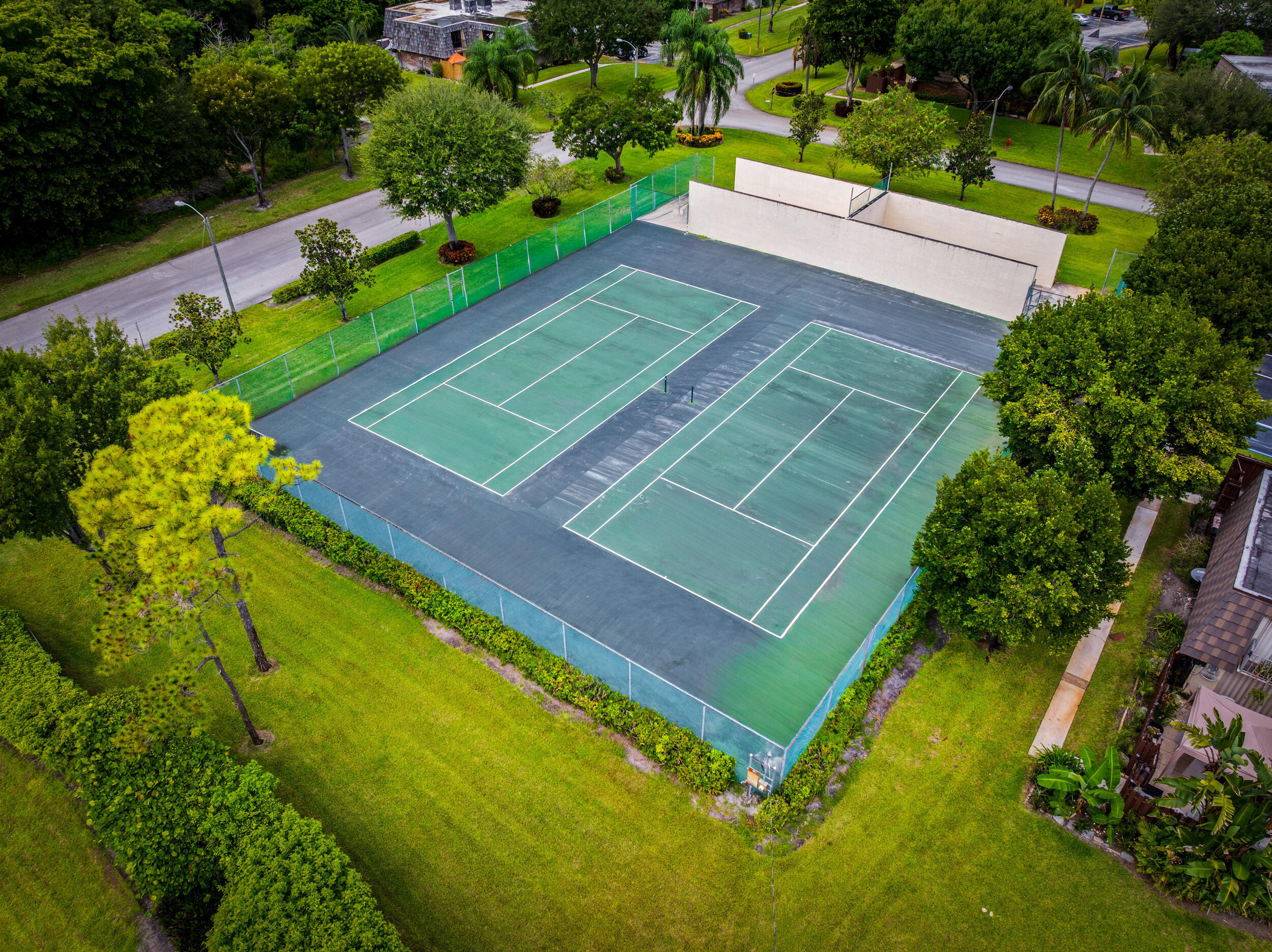 FOREST LAKES - Residential