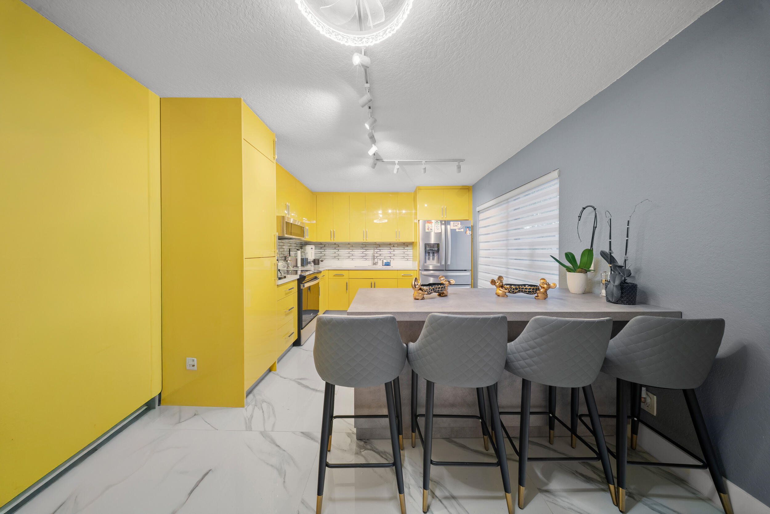 FOREST LAKES - Residential