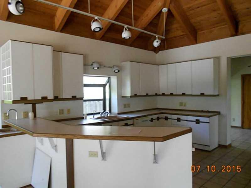 JACARANDA LAKES SEC 2 95- - Residential