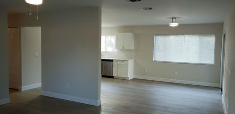 Single Family Residence in Port St Lucie FL 3081 Longleaf Ct Ct 8.jpg