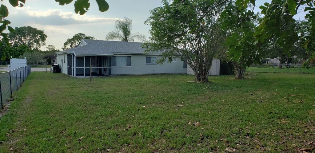 Photo of 3081 SW Longleaf Court, Port Saint Lucie, FL 34953 (MLS # F10441891)