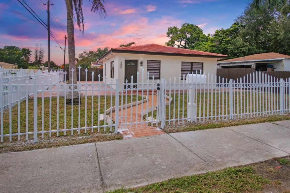 West Biscayne - Residential Lease