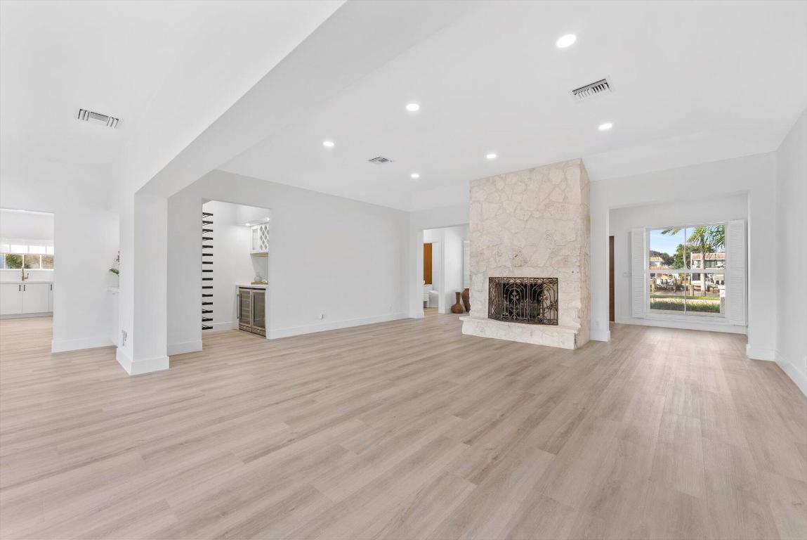 TROPIC ISLE 4TH SEC - Residential