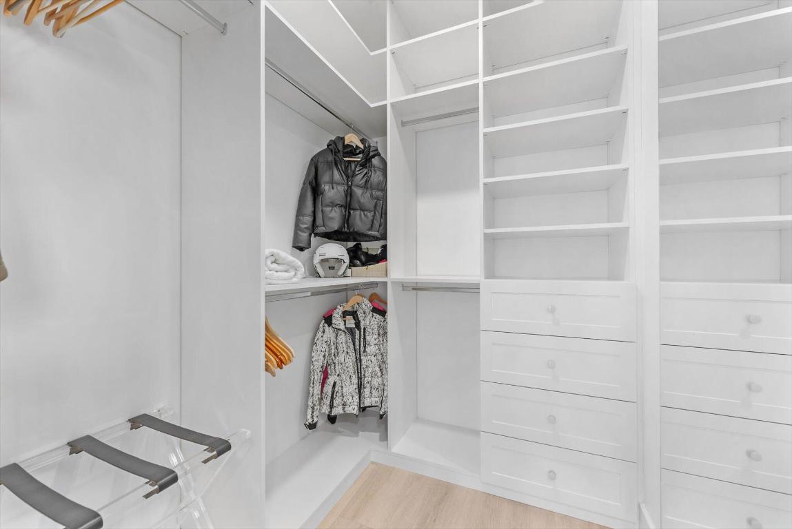 TROPIC ISLE 4TH SEC - Residential