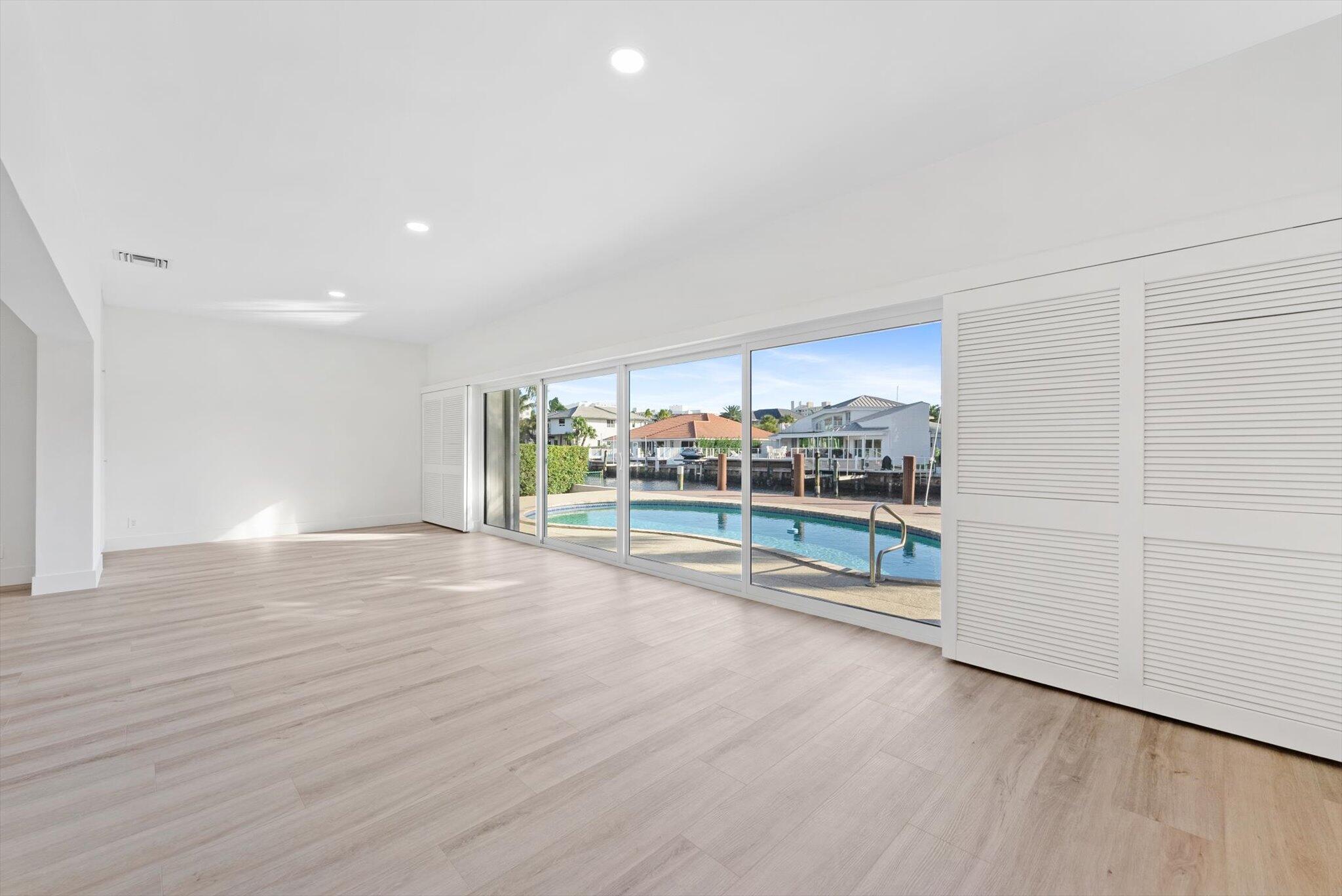 TROPIC ISLE 4TH SEC - Residential