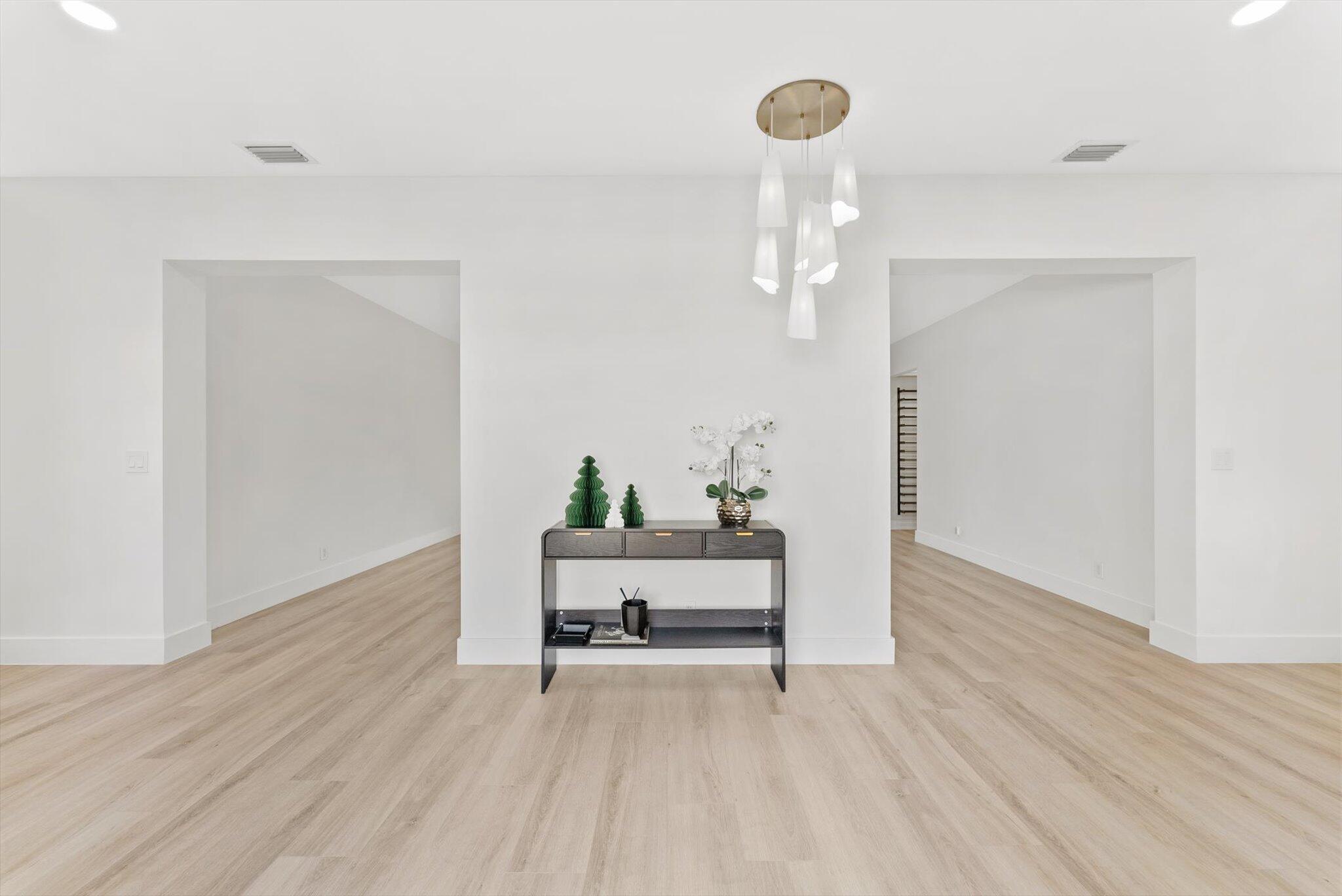 TROPIC ISLE 4TH SEC - Residential