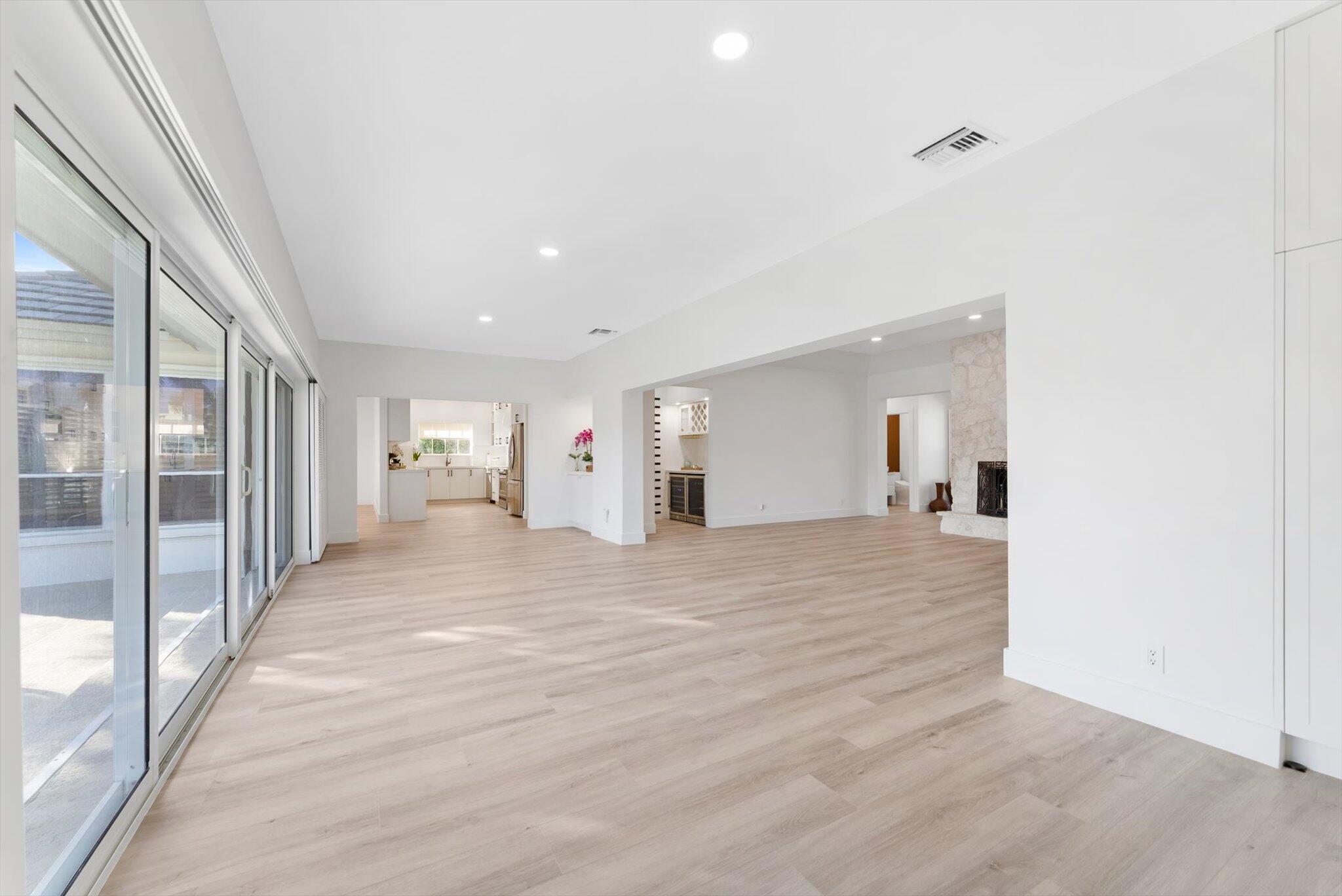 TROPIC ISLE 4TH SEC - Residential