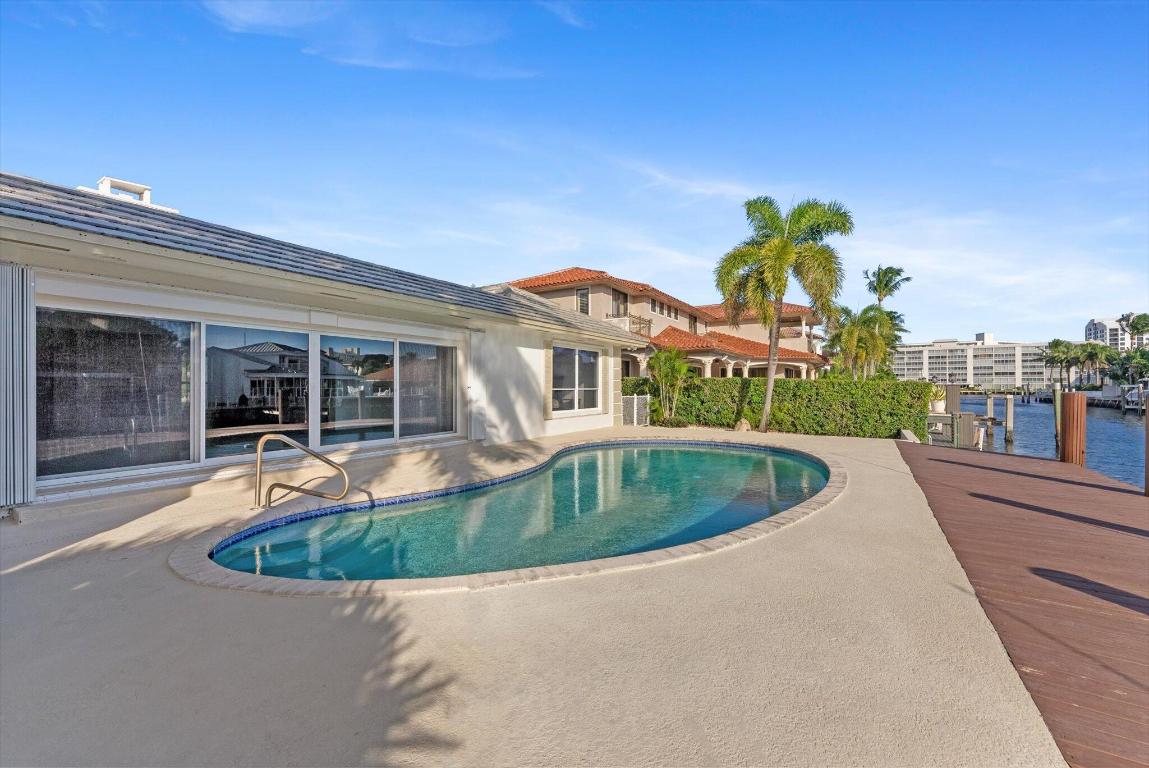 TROPIC ISLE 4TH SEC - Residential