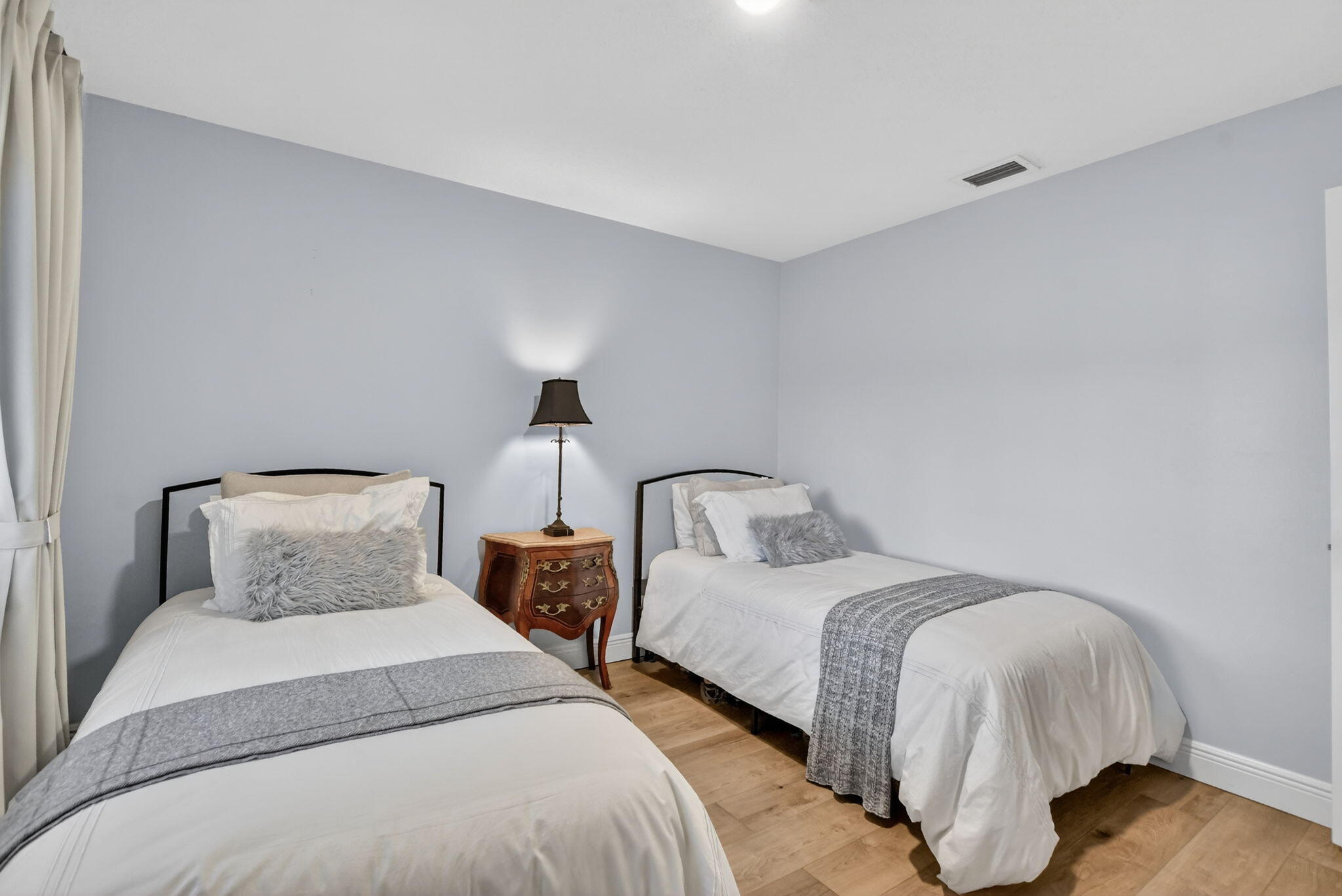 VISTAS OF BOCA LAGO CONDO - Residential Lease