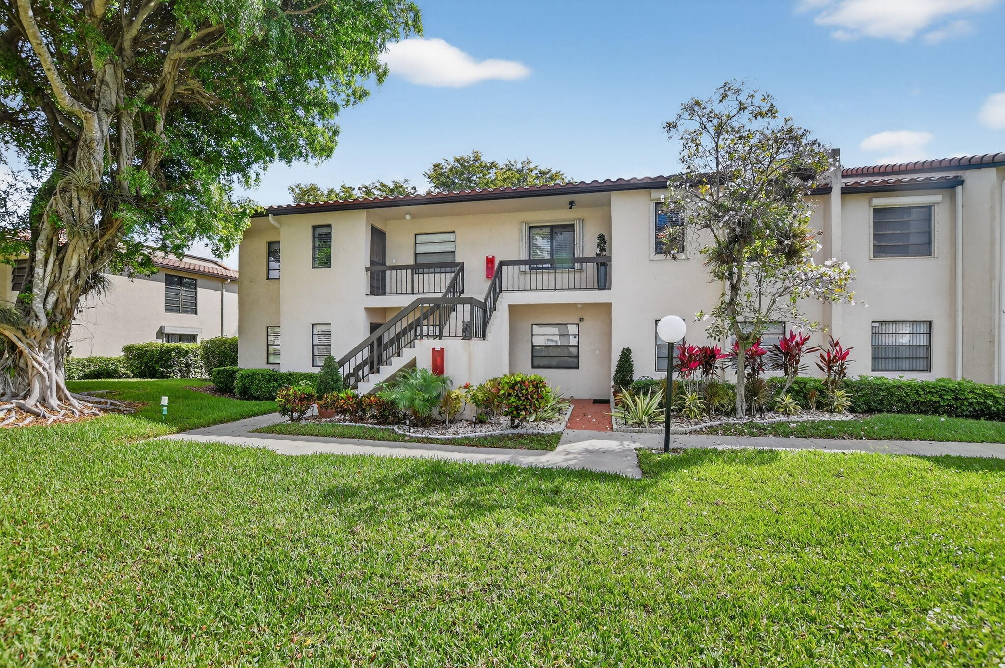 VISTAS OF BOCA LAGO CONDO - Residential Lease