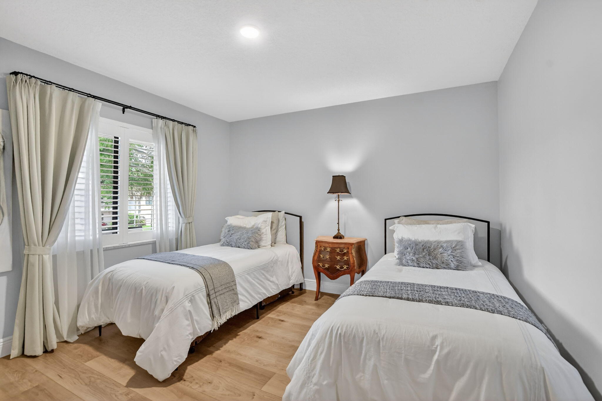 VISTAS OF BOCA LAGO CONDO - Residential Lease