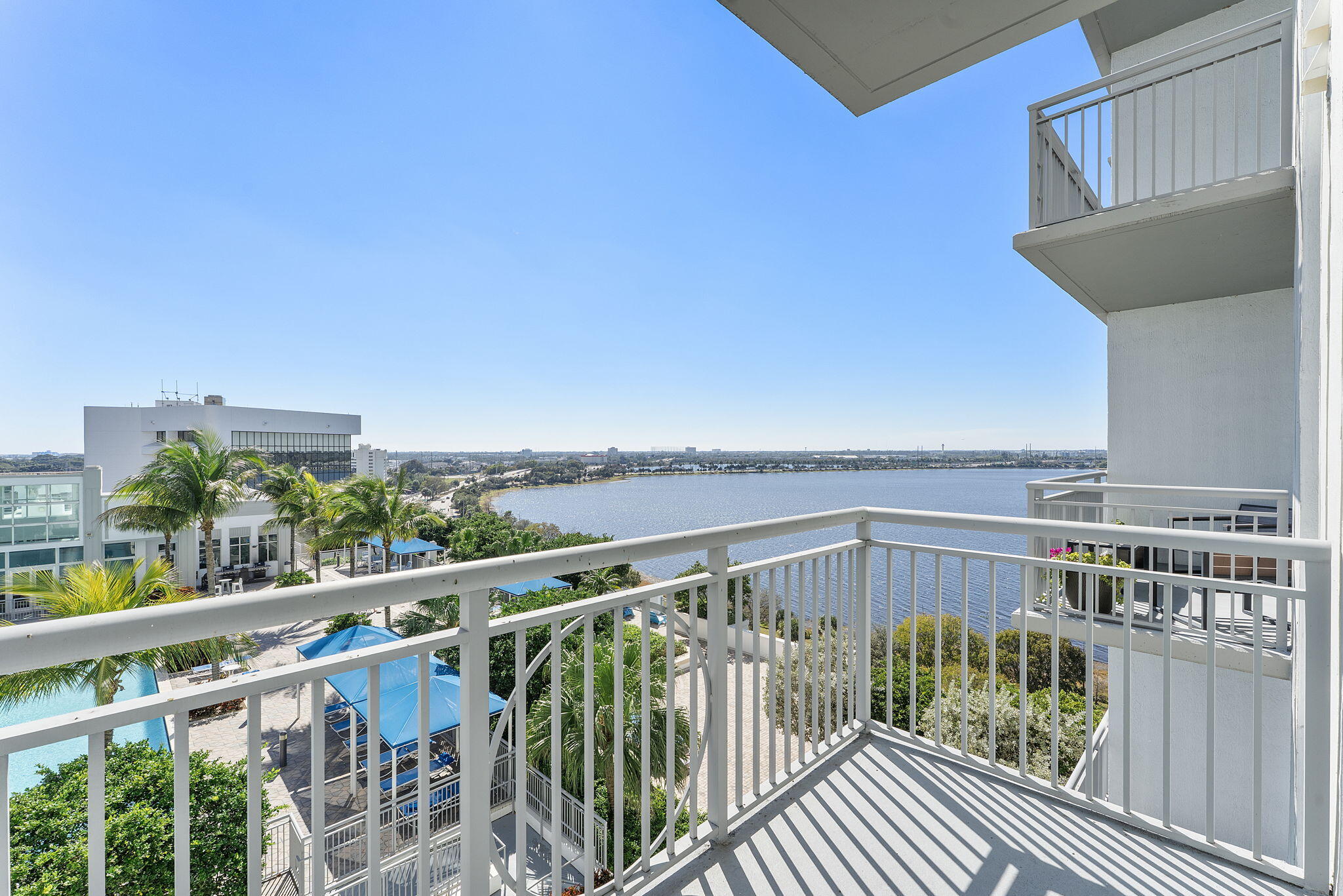 EDGE CONDO - Residential