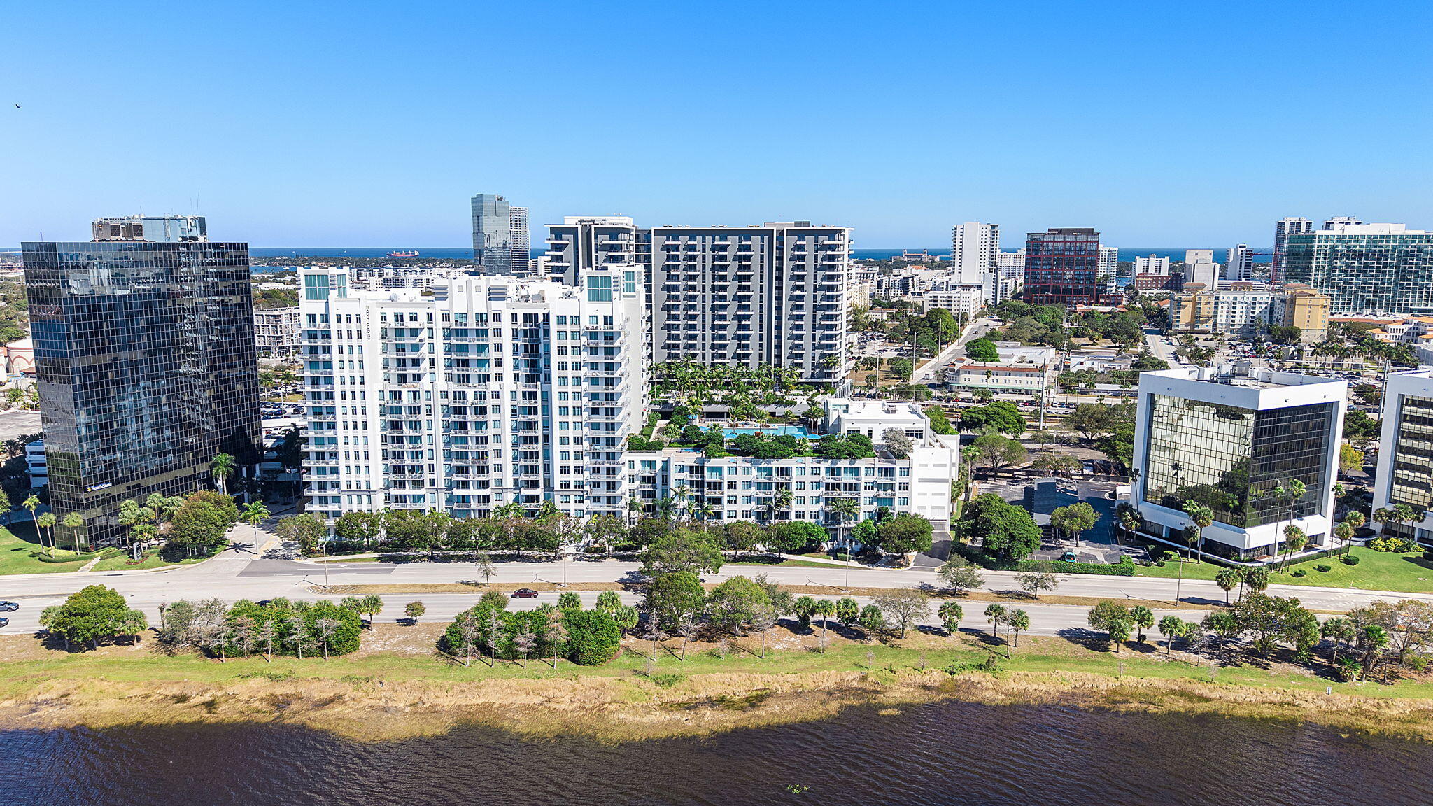 EDGE CONDO - Residential