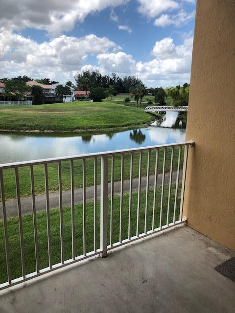 CRESTWOOD AT CAROLINA CONDO - Residential Lease