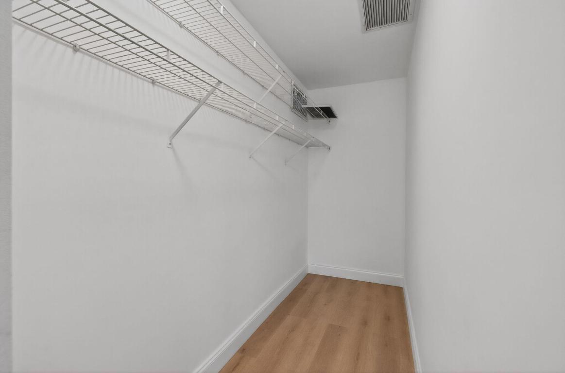 COUNTRY MANORS CONDO - Residential