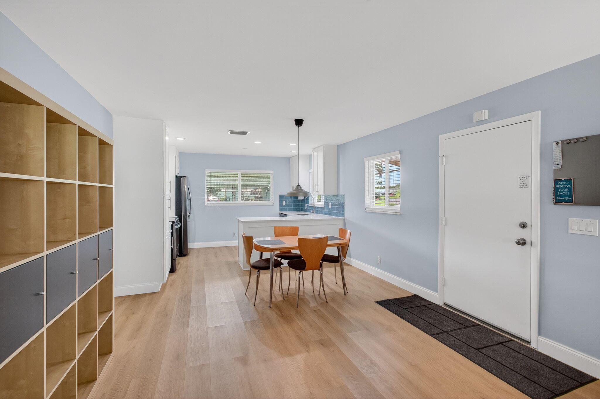 COUNTRY MANORS CONDO - Residential