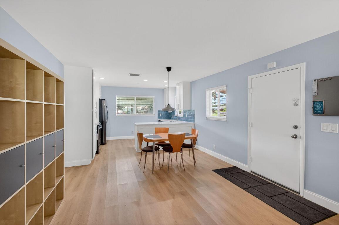 COUNTRY MANORS CONDO - Residential