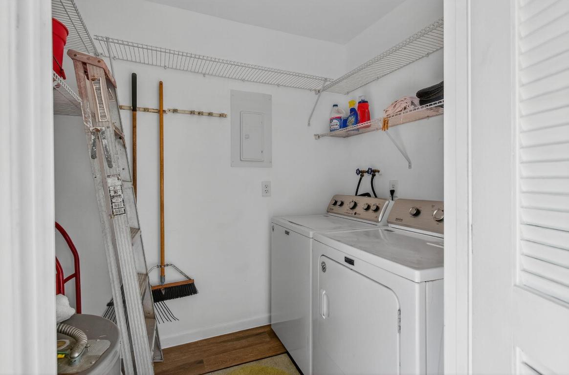 COUNTRY MANORS CONDO - Residential