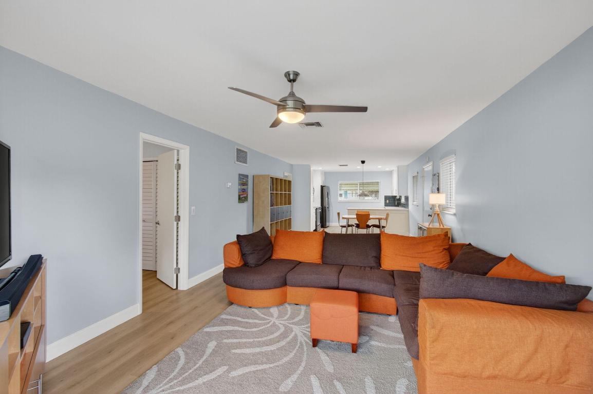 COUNTRY MANORS CONDO - Residential