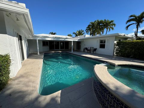 A home in Palm Beach Shores