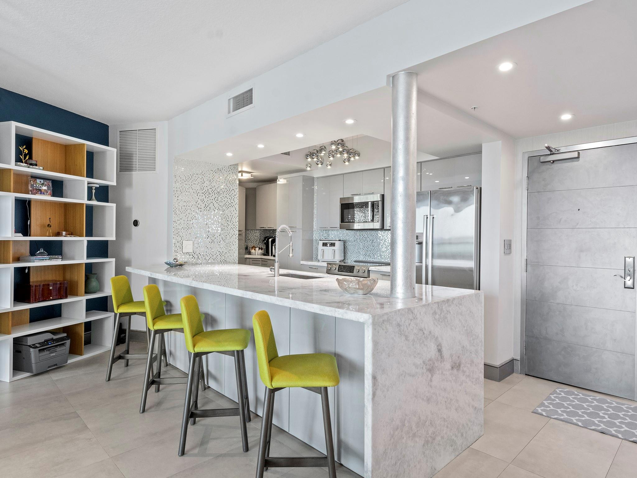 347 N New River Drive 1401