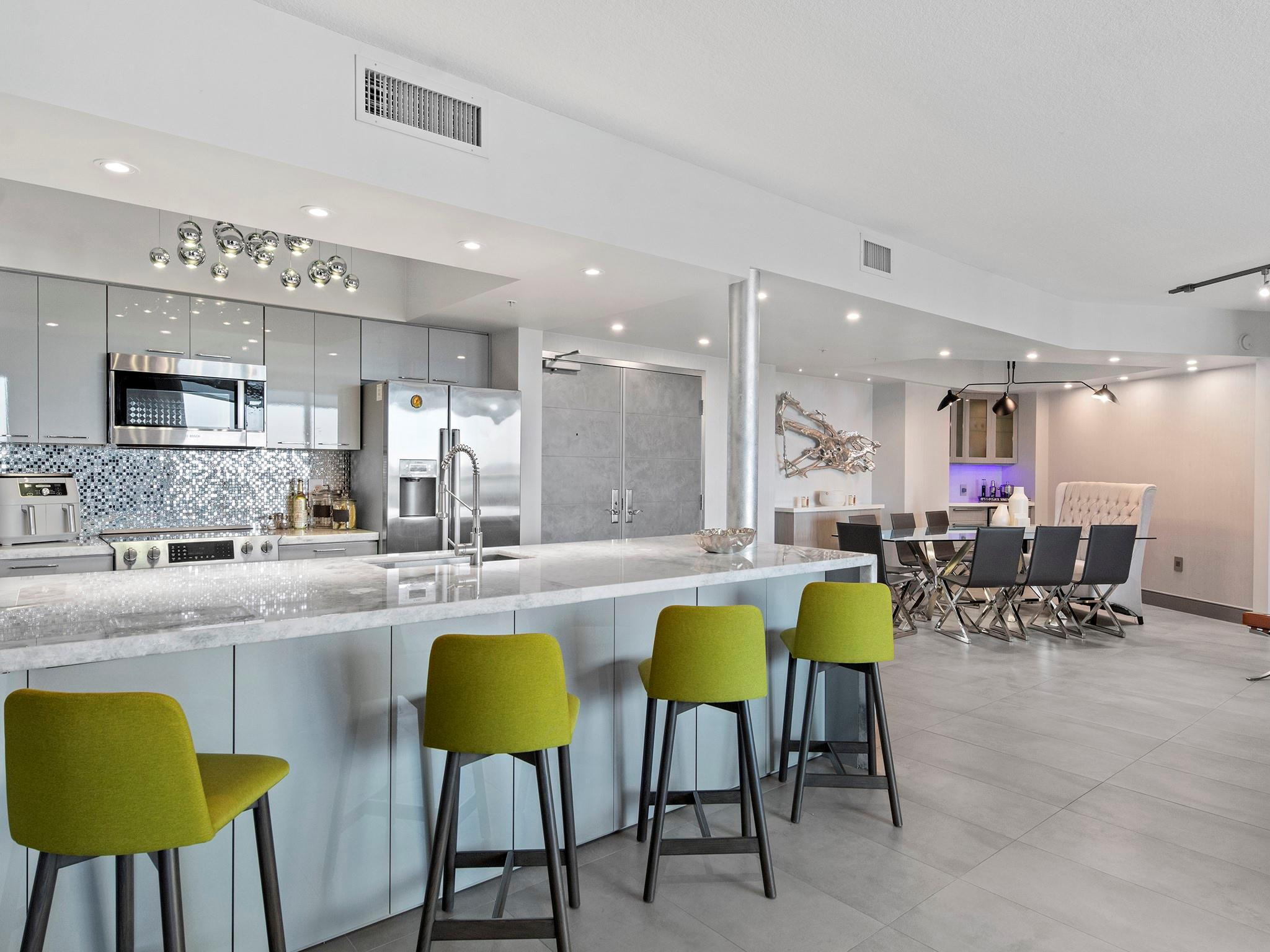 347 N New River Drive 1401