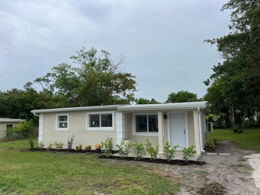 Photo of 8658 SE Anthion Way, Hobe Sound, FL 33455 (MLS # R11103472)