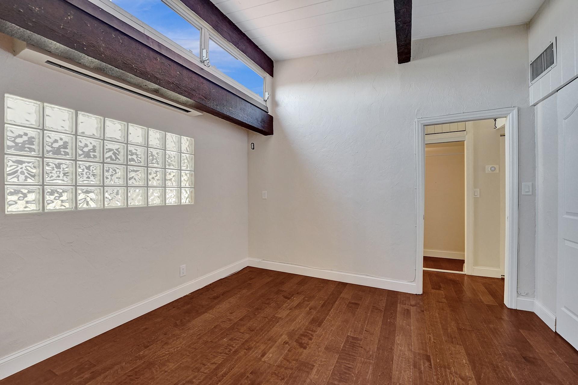 Majestic View - Residential Lease