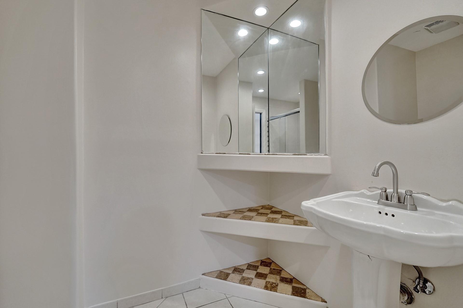 Majestic View - Residential Lease