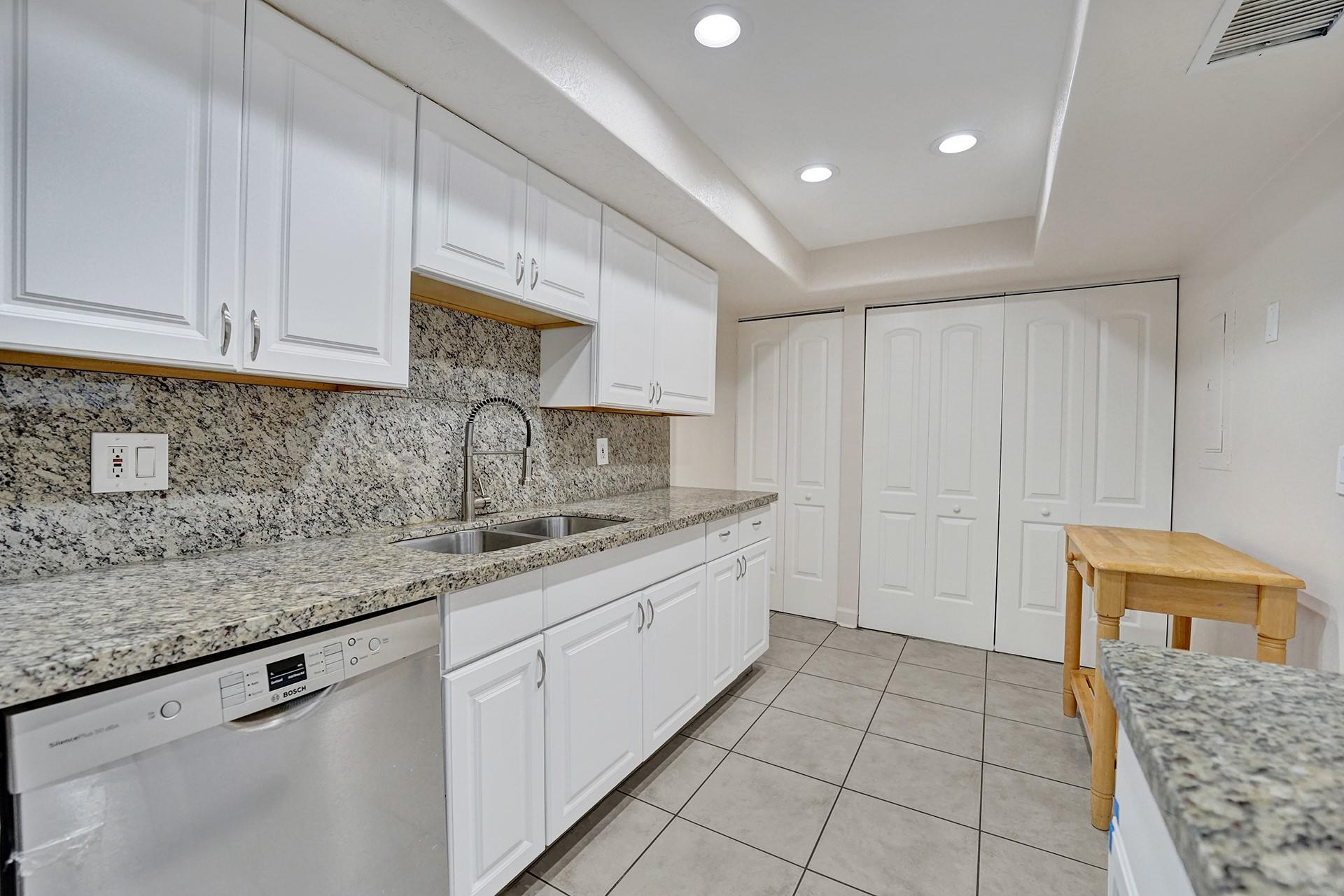 Majestic View - Residential Lease