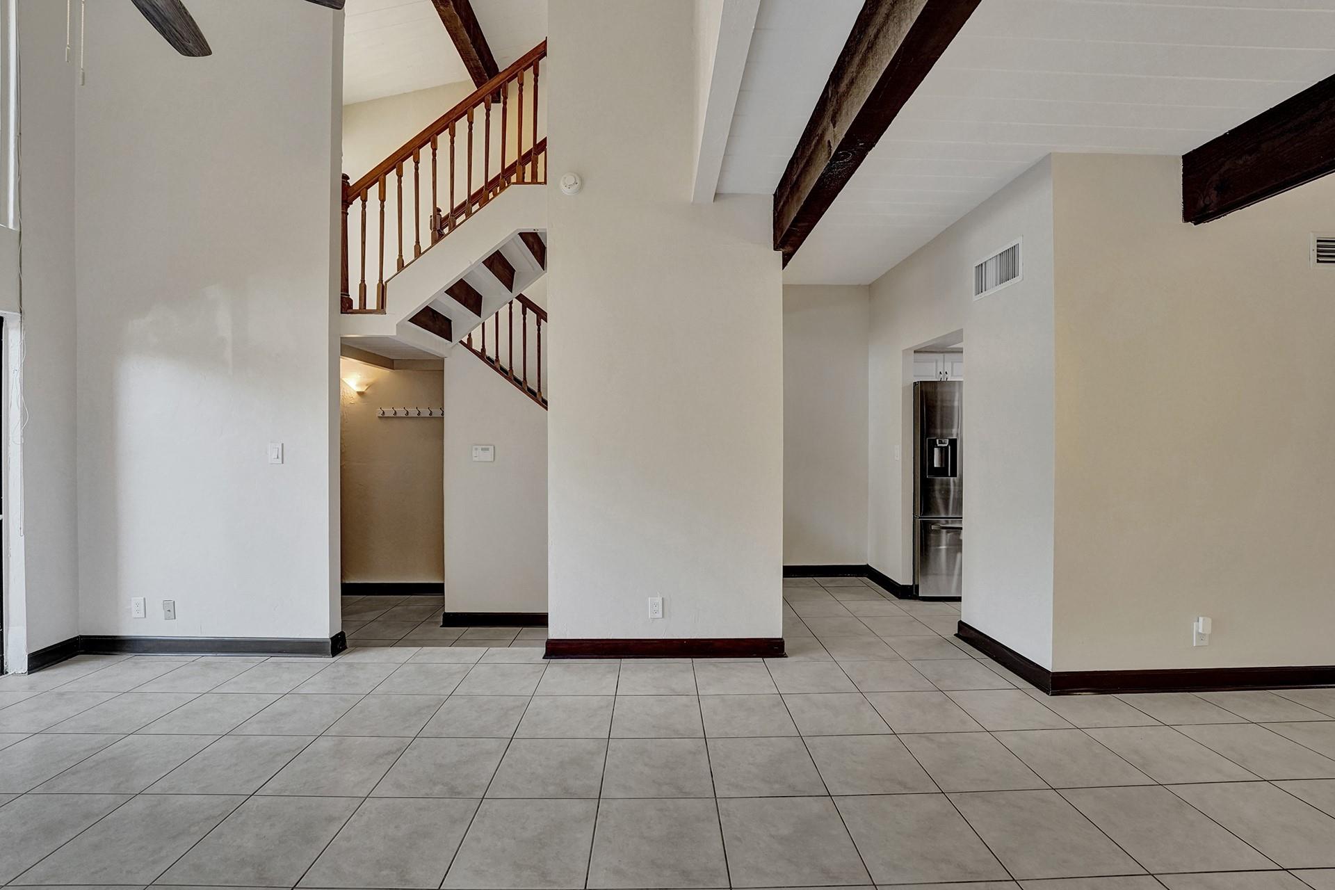 Majestic View - Residential Lease