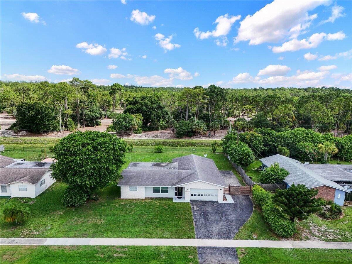 7423 Oakmont Drive