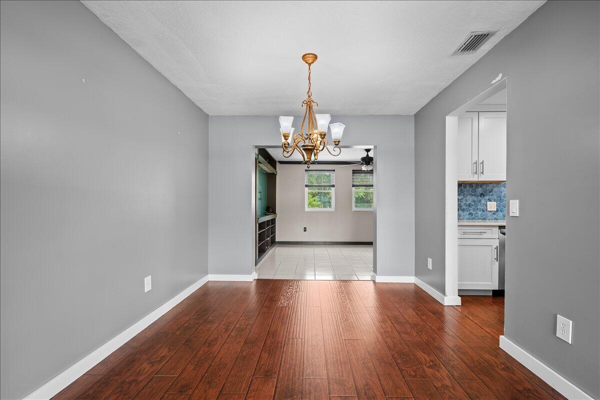 7423 Oakmont Drive