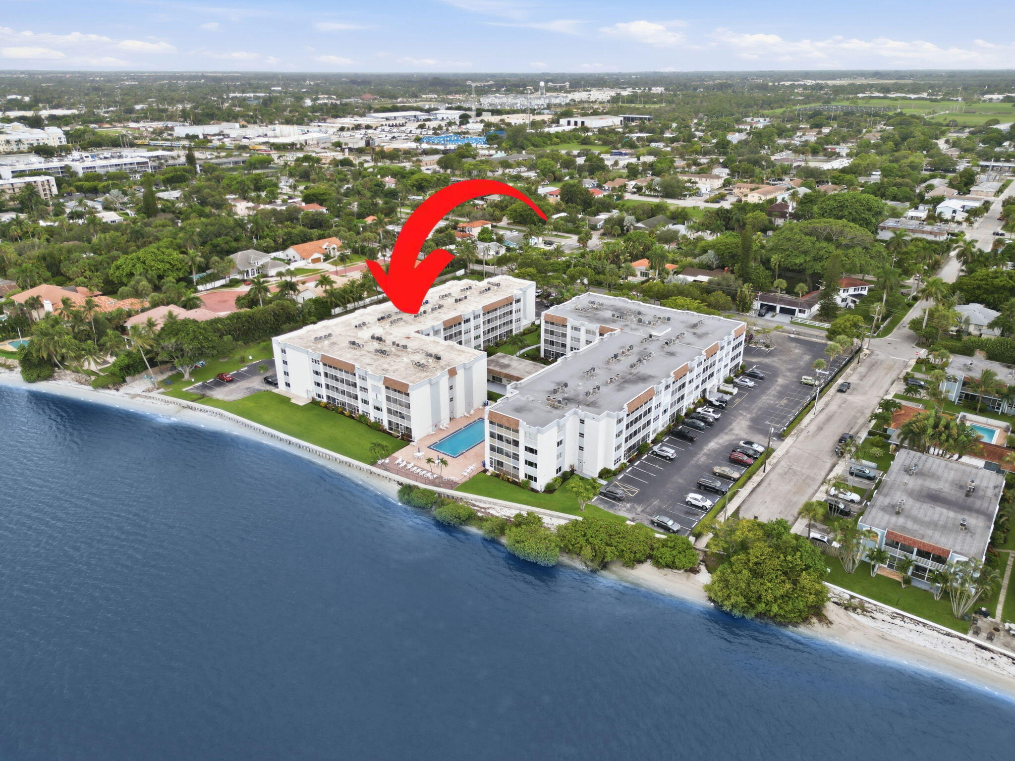 1516 S Lakeside Drive 408