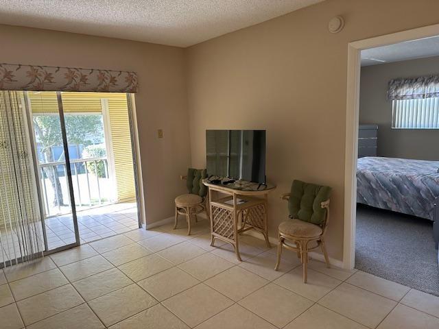 ORIOLE GARDENS - Residential