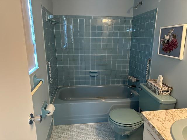 ORIOLE GARDENS - Residential