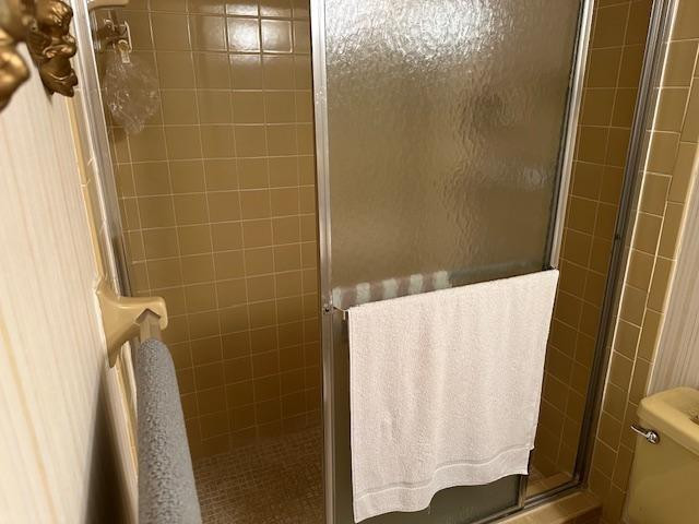 ORIOLE GARDENS - Residential