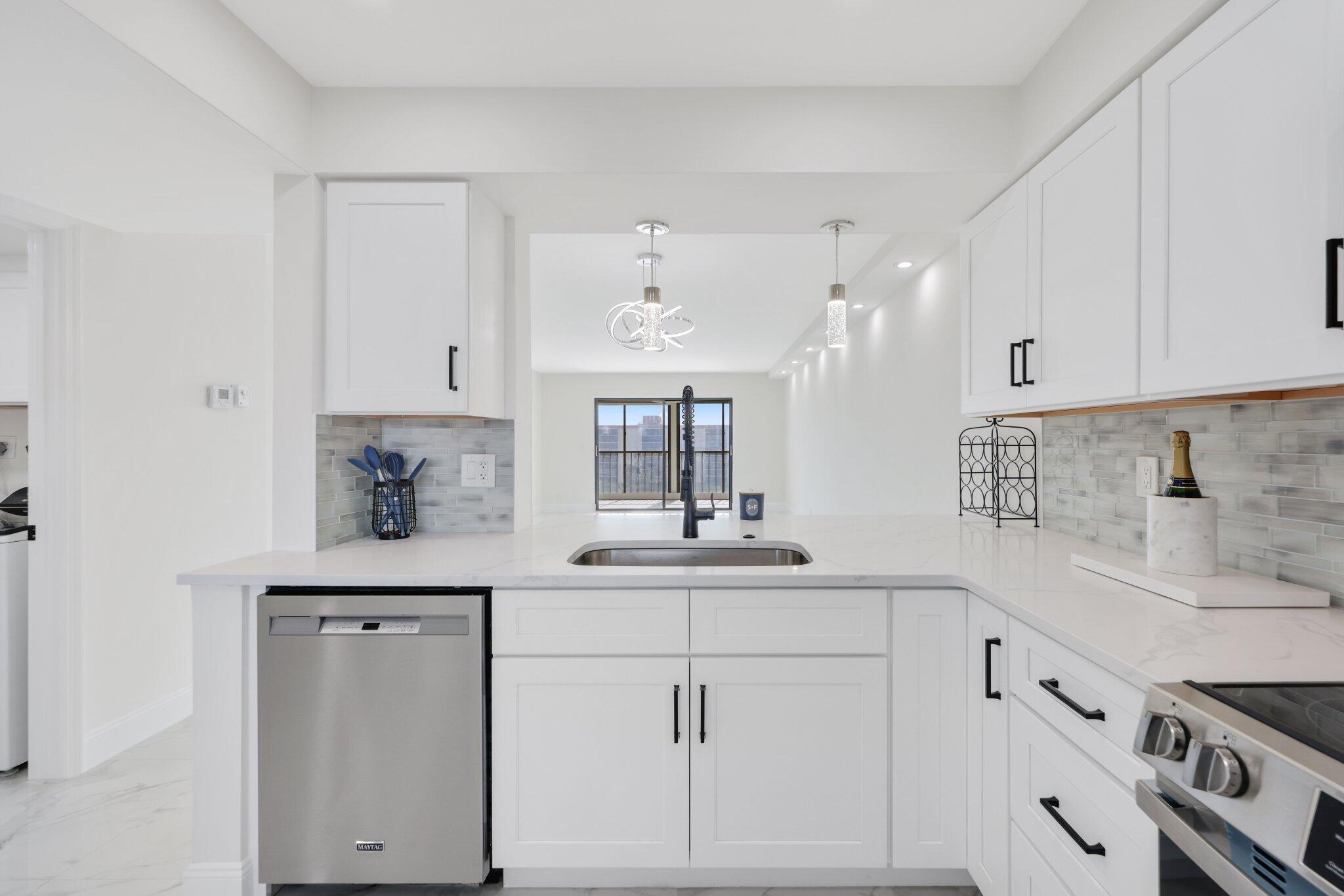 7290 Kinghurst Drive 709