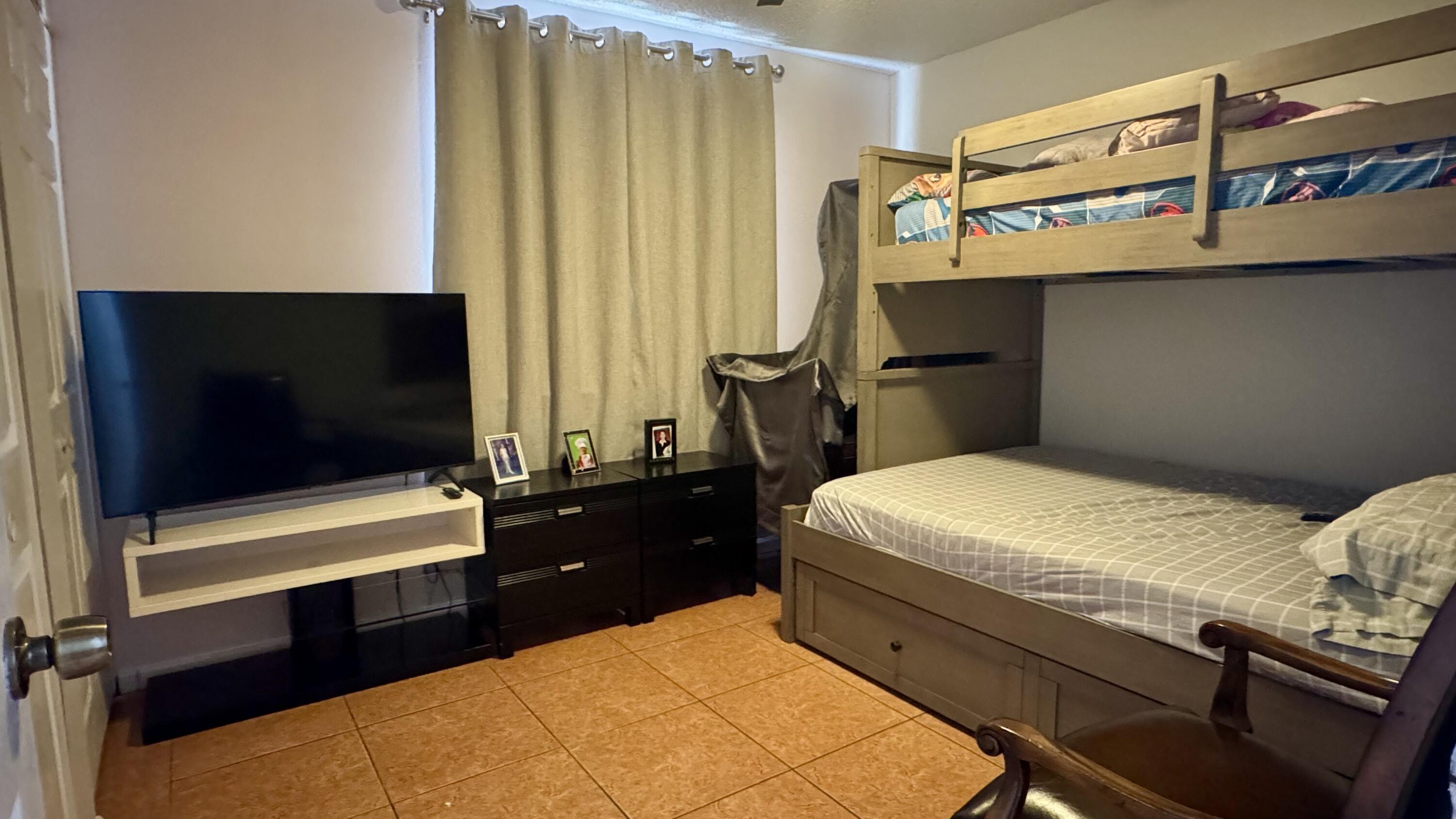 FOREST HILL GARDENS CONDO - Residential