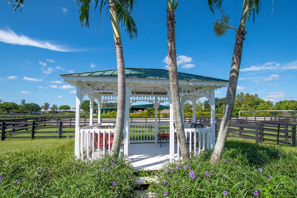 SOUTHFIELDS PHASE I - Residential