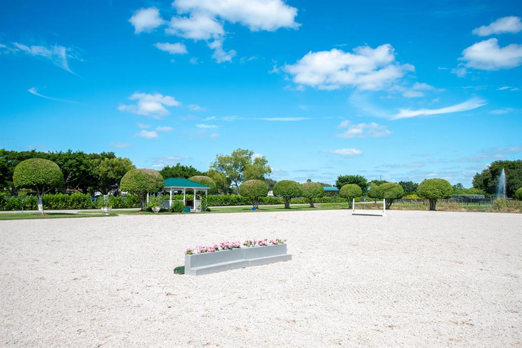 SOUTHFIELDS PHASE I - Residential