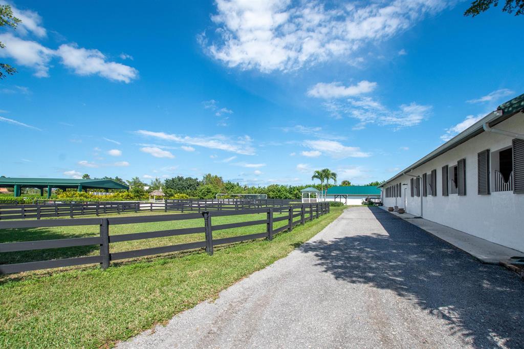 SOUTHFIELDS PHASE I - Residential