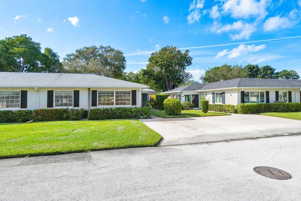 LIMETREE CONDO - Residential