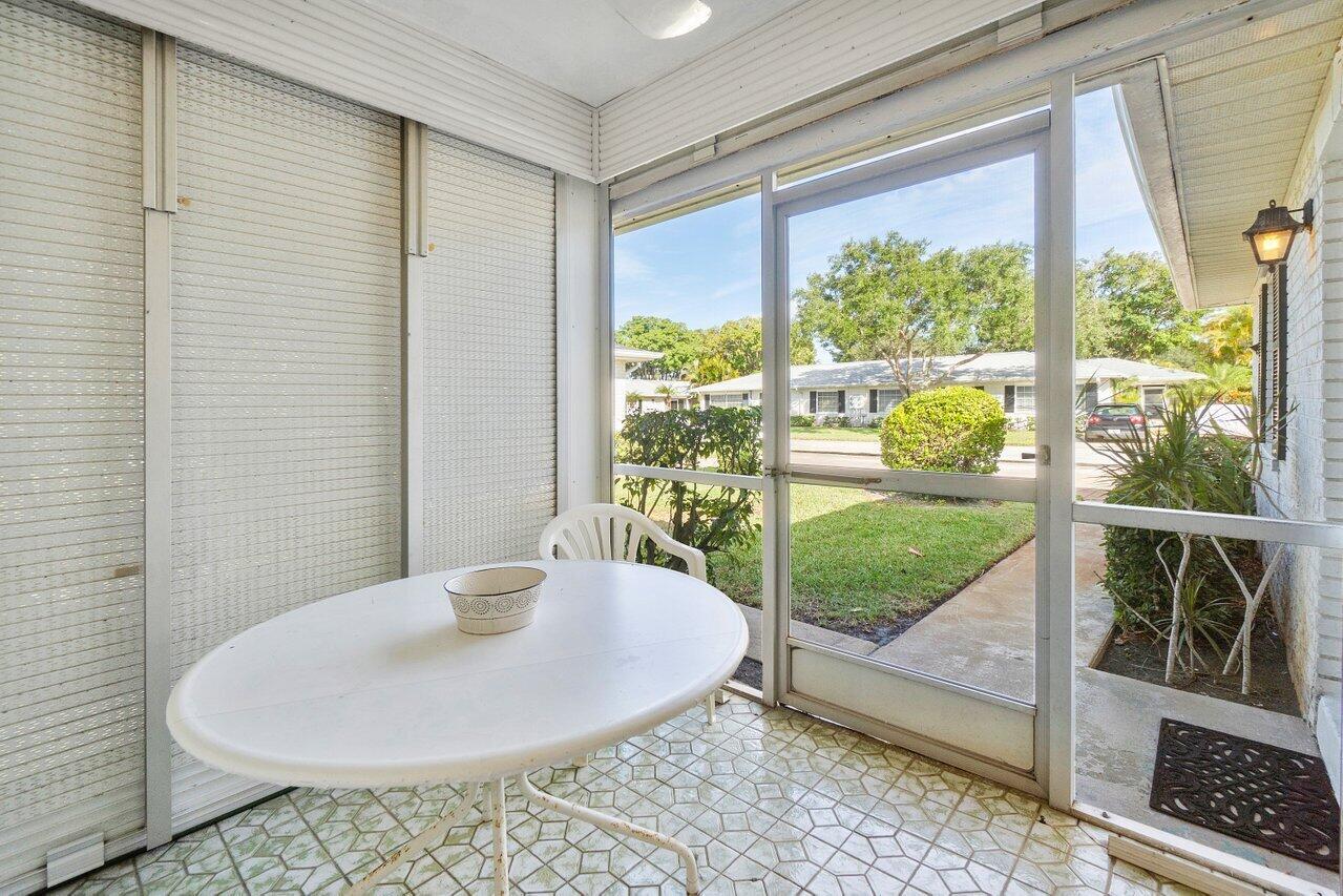 LIMETREE CONDO - Residential