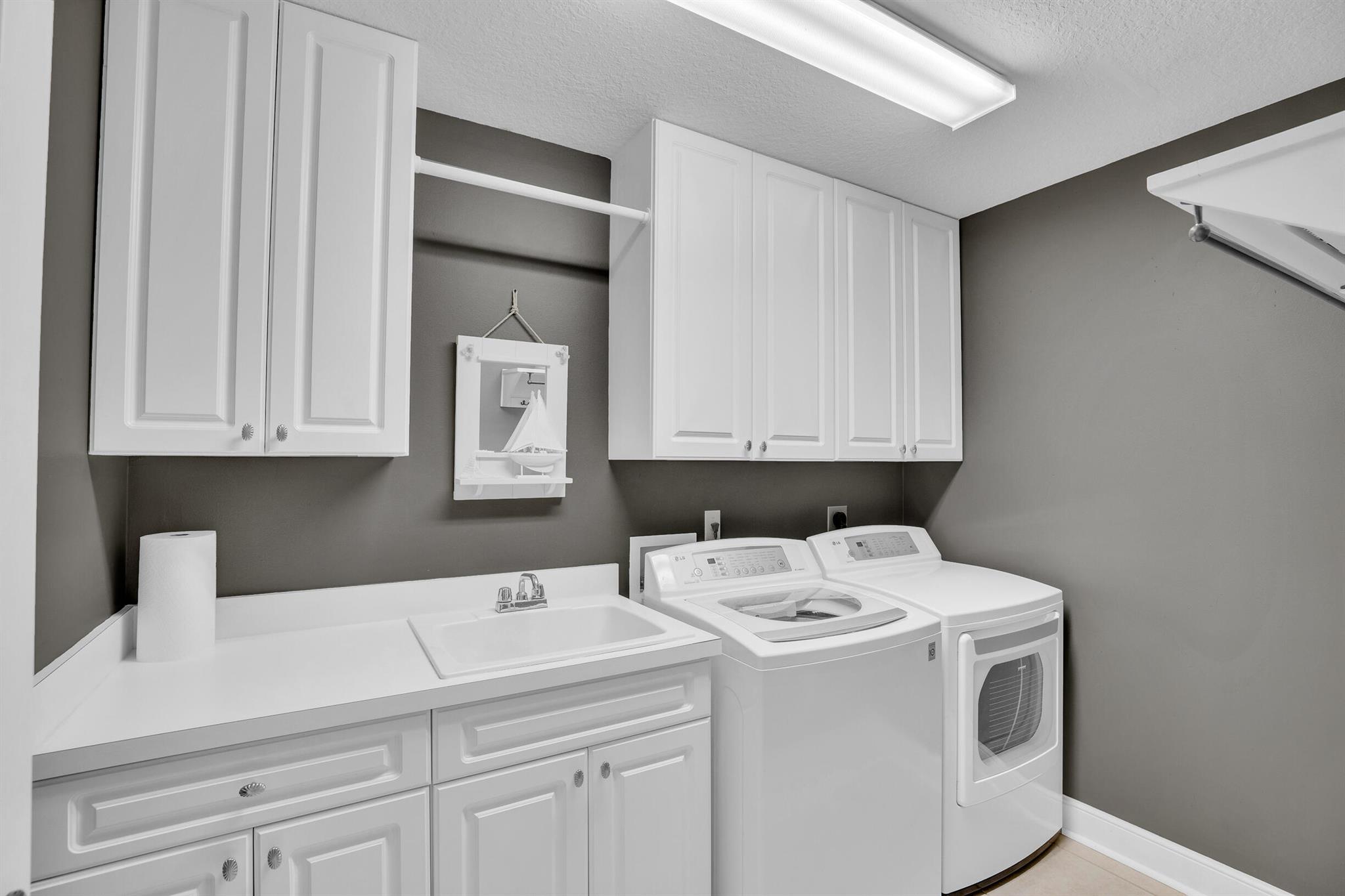 ISLAND CLUB RIVERSIDE PHA - Residential Lease