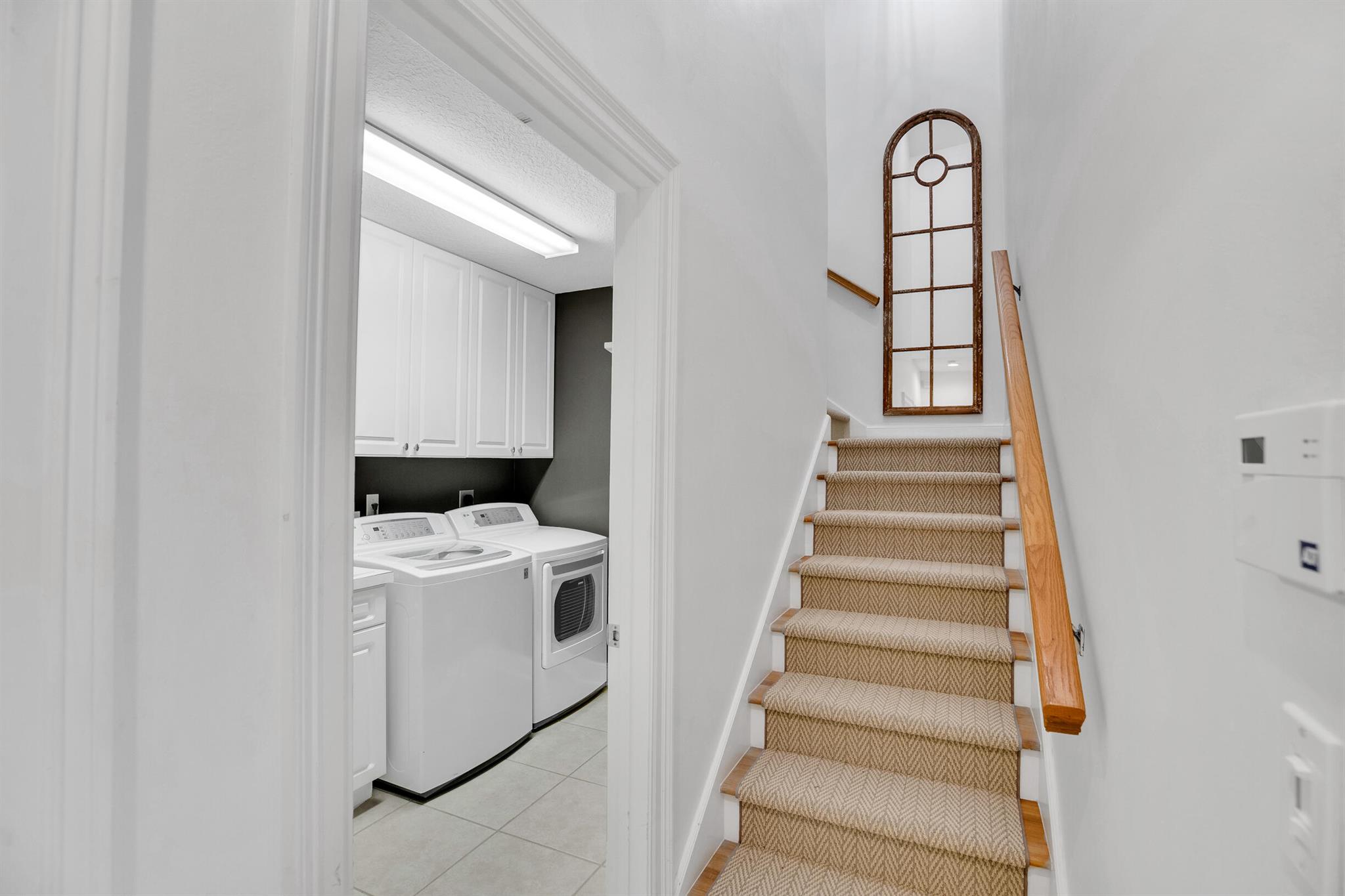 ISLAND CLUB RIVERSIDE PHA - Residential Lease
