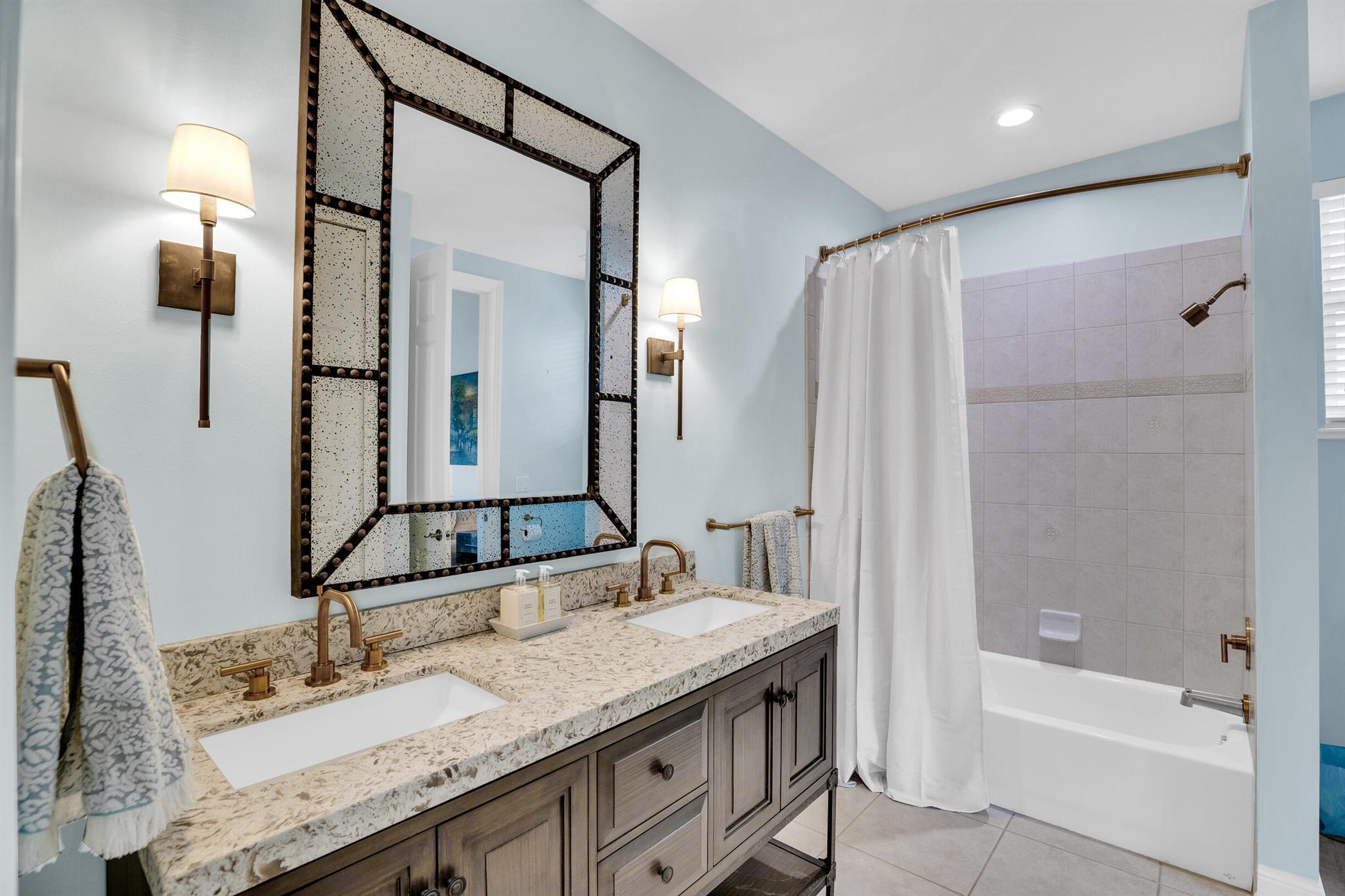 ISLAND CLUB RIVERSIDE PHA - Residential Lease