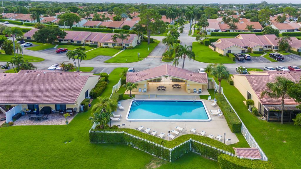 6724 Bridlewood Court